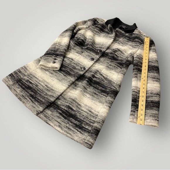 Peruvian Connection Virgin Wool Blend Black,Gray White Ombré Striped Coat Sz 10 - Picture 11 of 13